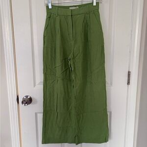 Abercrombie & Fitch Olive Trousers